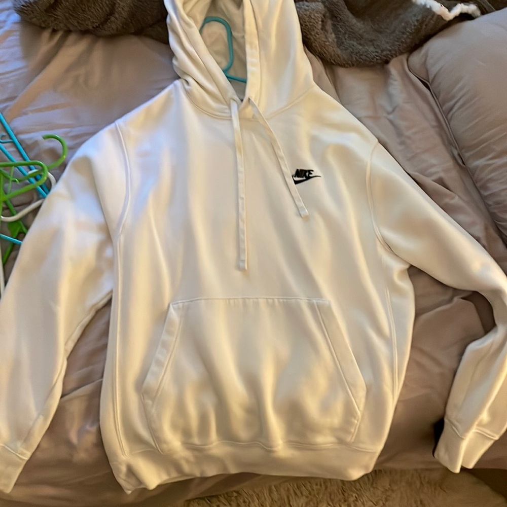 white nike hoodie
